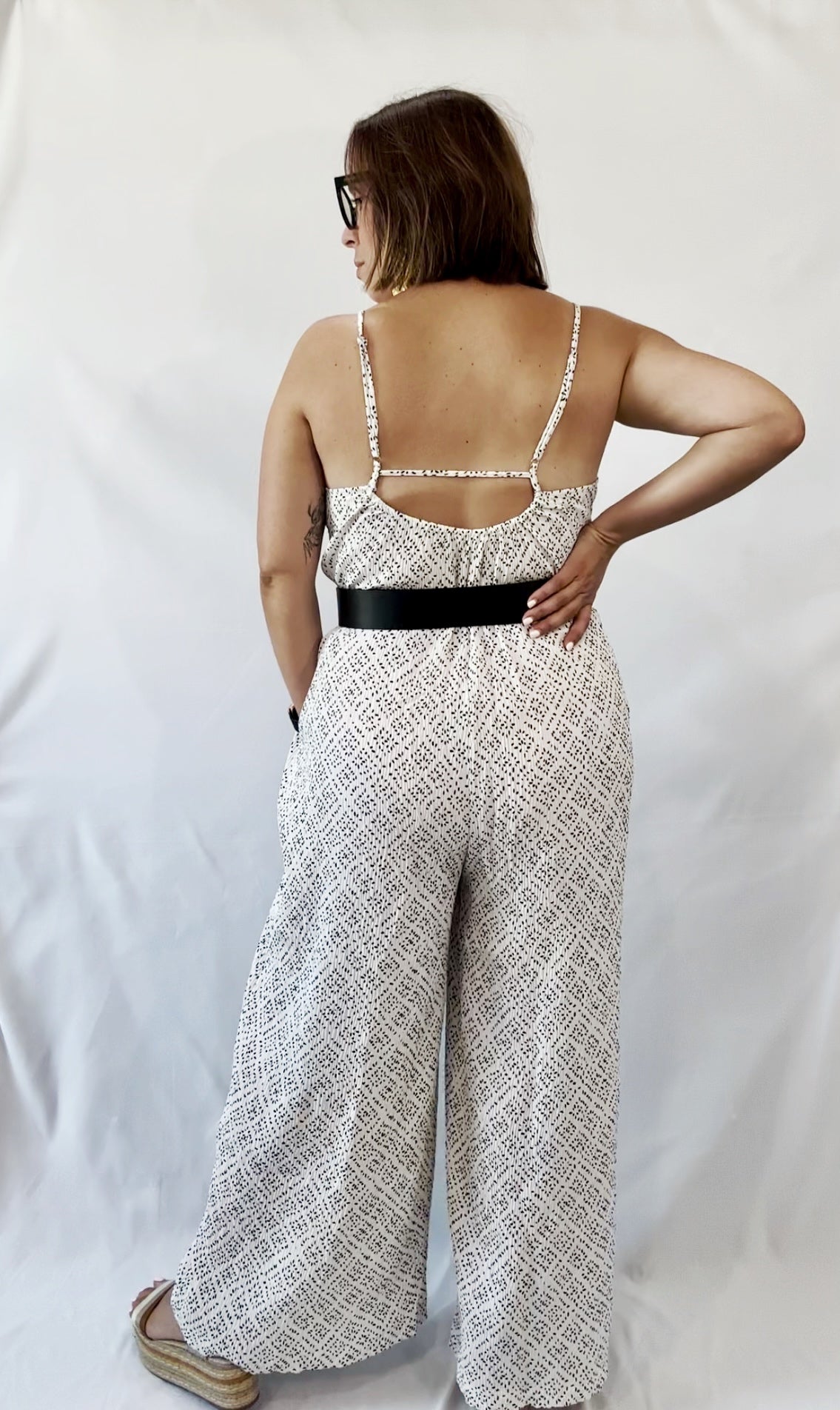 Sleeveless Wide Leg Jumpsuit with Pockets White Dotted