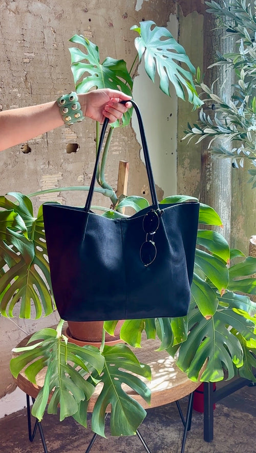 Sloane Suede Tote Bag - Black