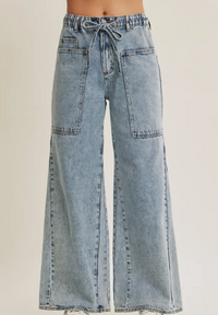 Emery Oversized Pockets Wide-Leg Jeans