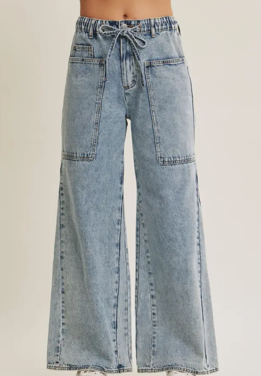 Emery Oversized Pockets Wide-Leg Jeans